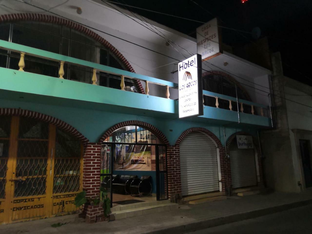 Hotel Los Arcos Pénjamo 외부 사진