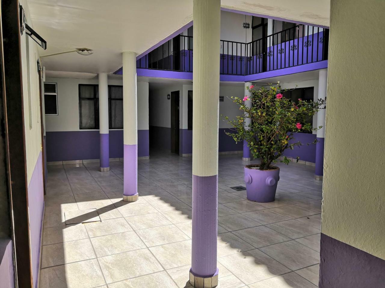 Hotel Los Arcos Pénjamo 외부 사진