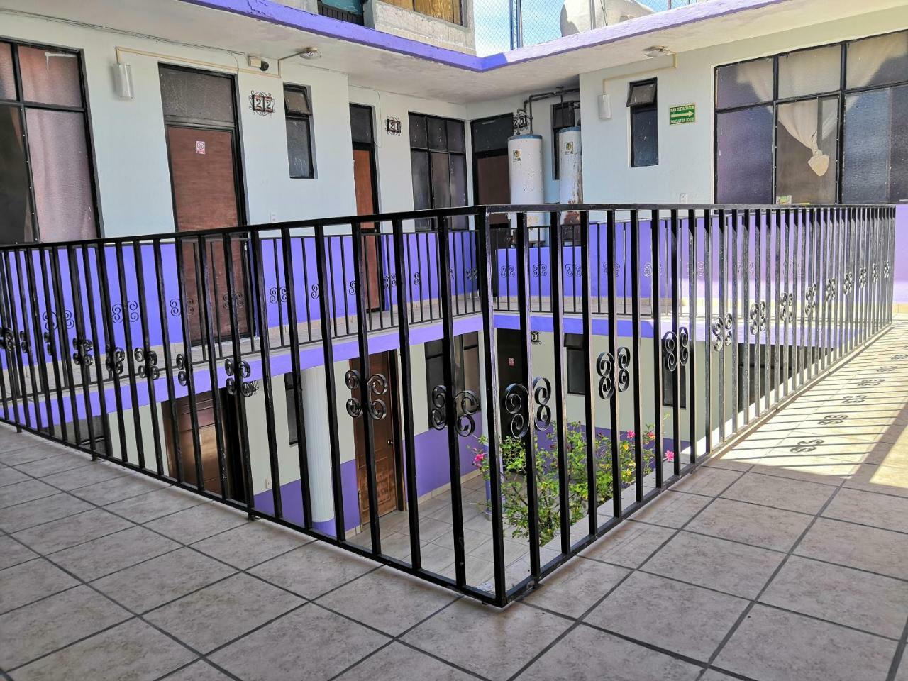 Hotel Los Arcos Pénjamo 외부 사진